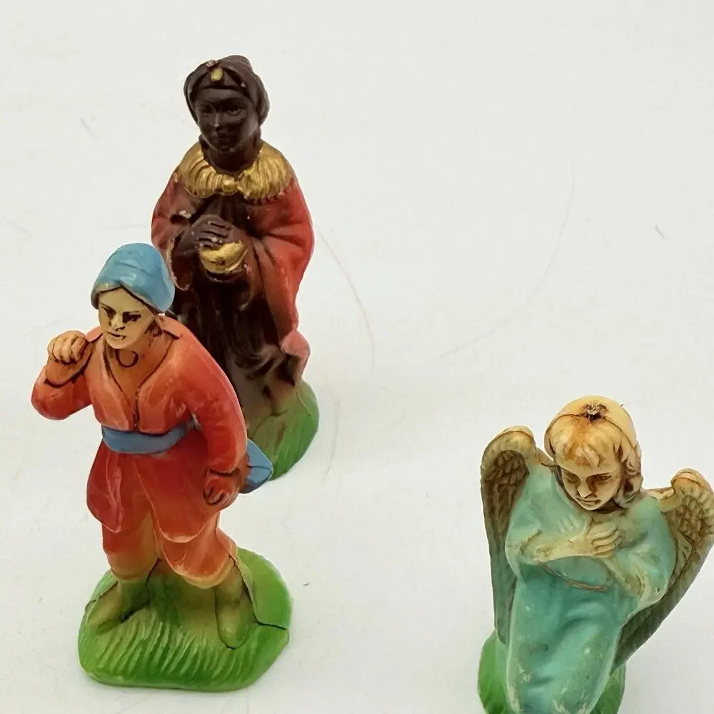 Hard Plastic Nativity Pieces Set 12 Made In Hong Kong
